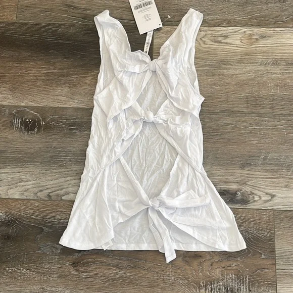 Fabletics tank top NWT XS - Picture 2 of 2